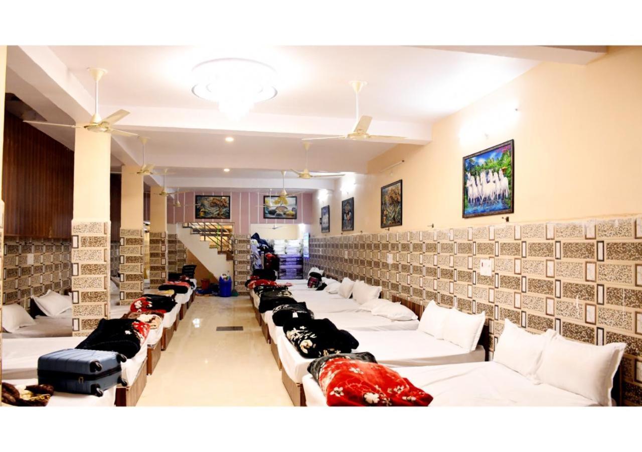 Tirupati Balaji Inn Bageshwar Dham Basāri Exterior foto