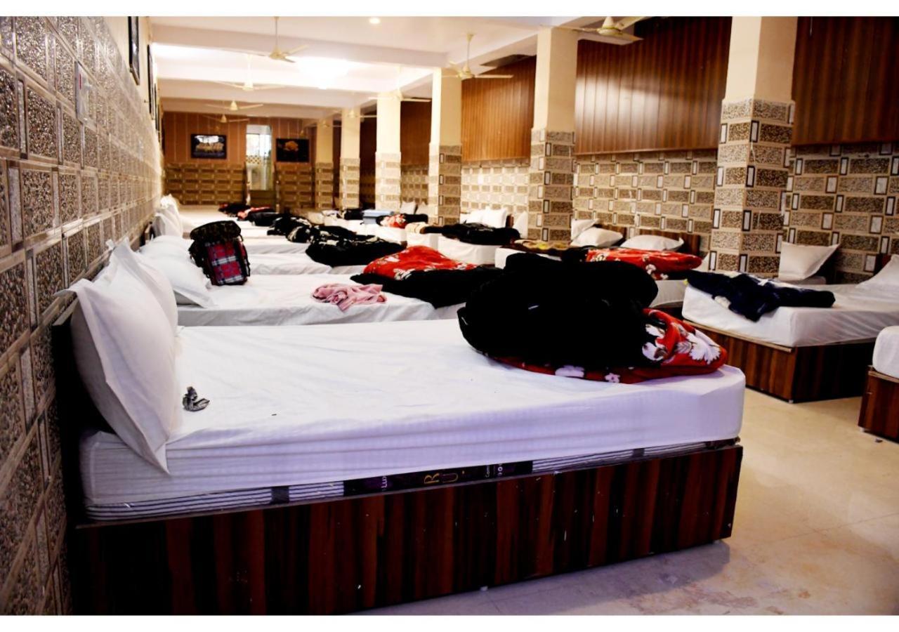 Tirupati Balaji Inn Bageshwar Dham Basāri Exterior foto
